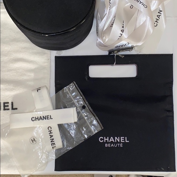 Chanel Empty Boxes, Cosmetic Bags, Dustbag &Ribbon - Picture 4 of 4